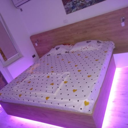 Apartment Nenov สโกเปีย ภายนอก รูปภาพ