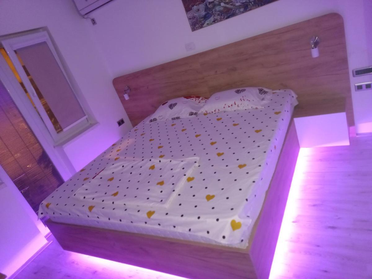 Apartment Nenov สโกเปีย ภายนอก รูปภาพ