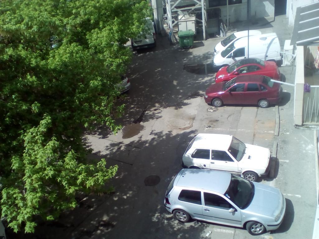 Apartment Nenov สโกเปีย ภายนอก รูปภาพ